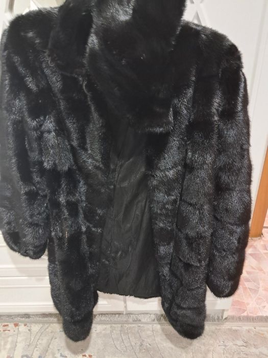 Продам норковую шубу