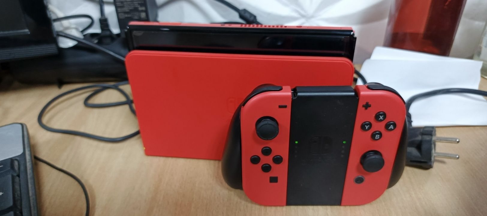 Nintendo Switch OLED Mario Red Edition + игры и аксессуары! OLED Mario