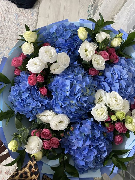 Цветы сатылады 2 букет