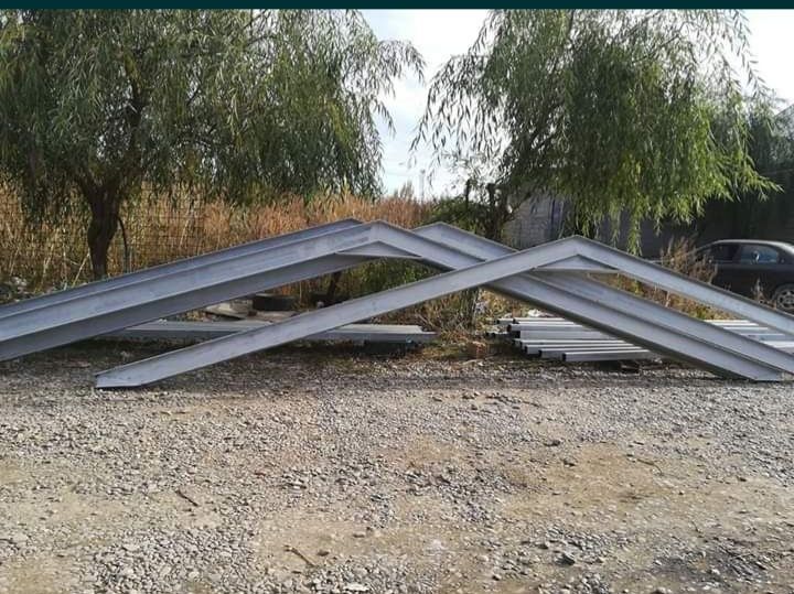 Hală metalică 8* 15 * 4 din profil e pe stâlpii de 160 fermele tot de