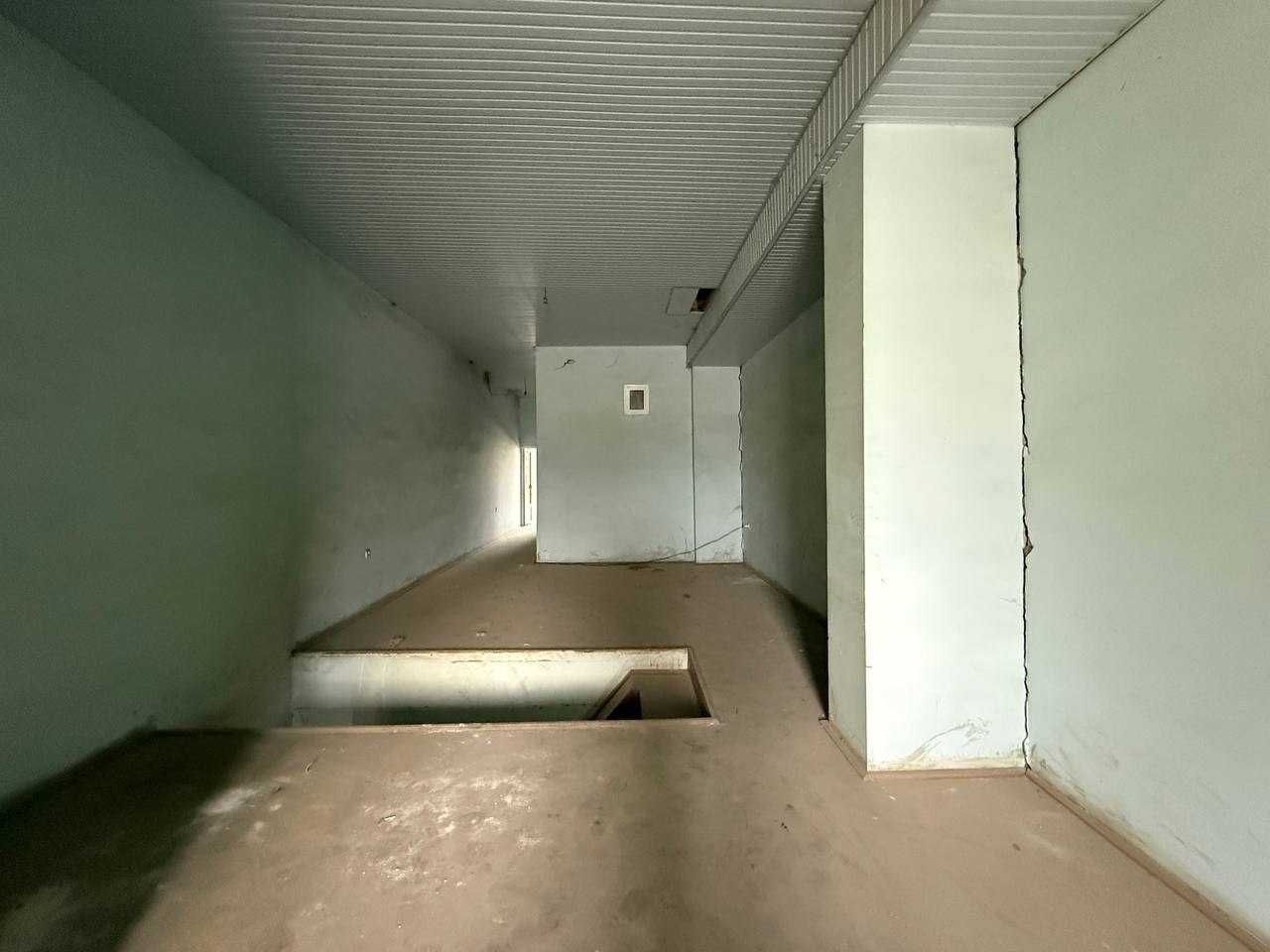 2 qavatli noturar bino sotiladi.