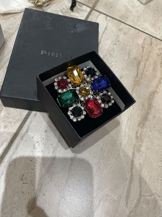 Брошки и колие pInko