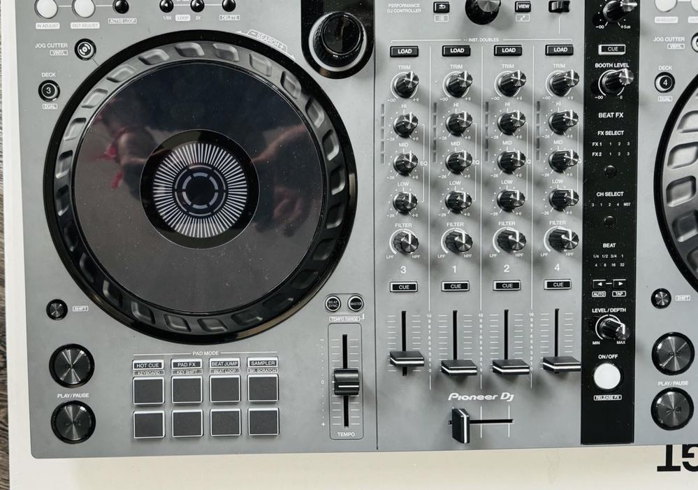 Конзола Pioneer DDJ-FLX6