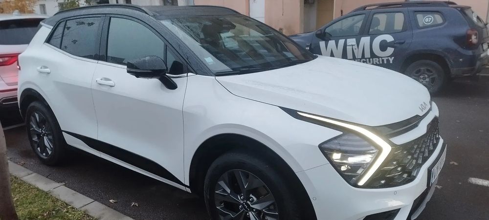 Kia Sportage Kia Sportage 1.6 HEV 230 CP • GT Line Premium • Panoramic • LED Matrix