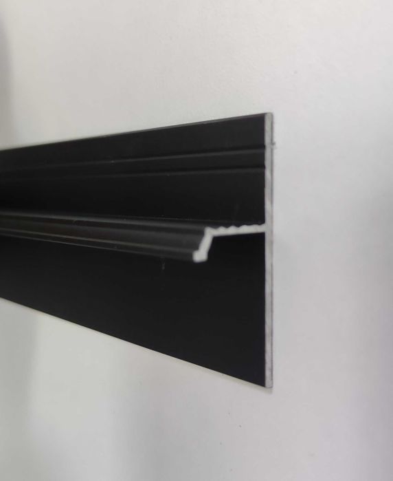 теневой плинтус (теневой профиль)