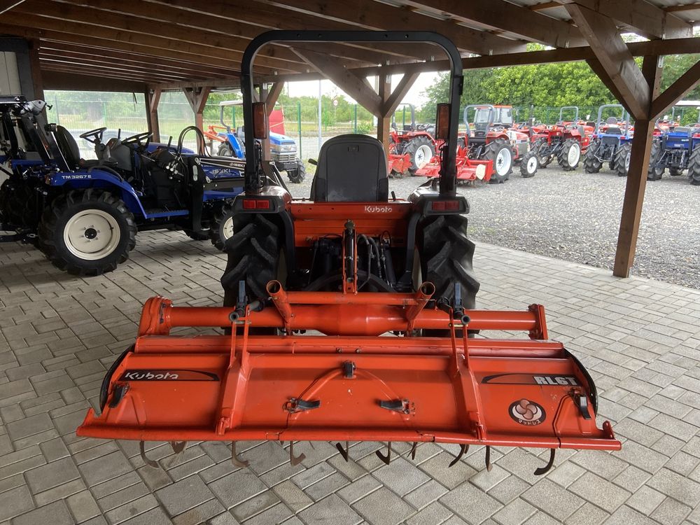 Tractor japonez Kubota KL265, model nou, 26cp + freza