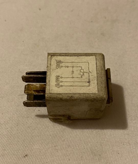 Releu 12631729004 BMW Seria 3 E36