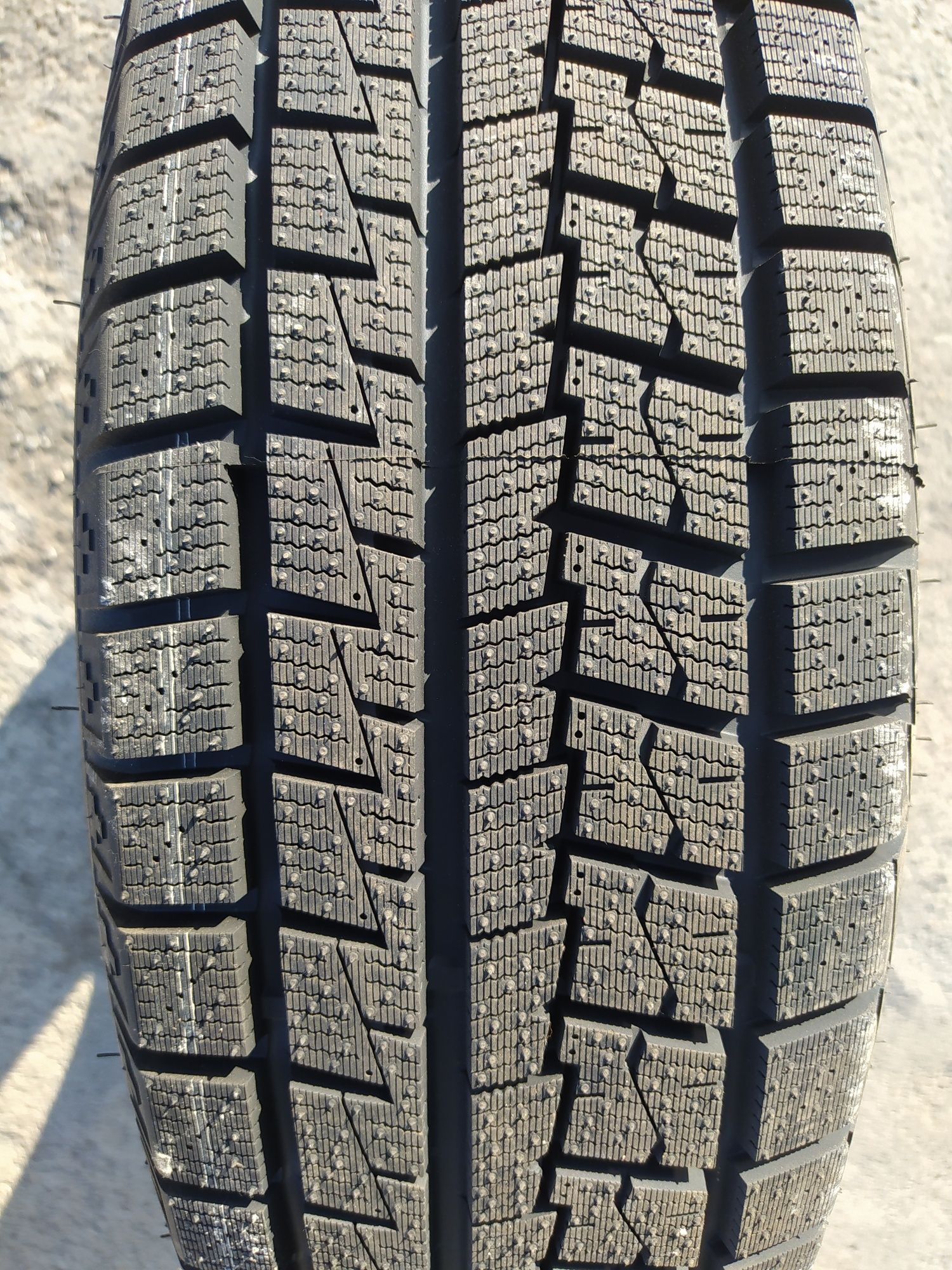 Rapid 195/70R15C Freeze S1