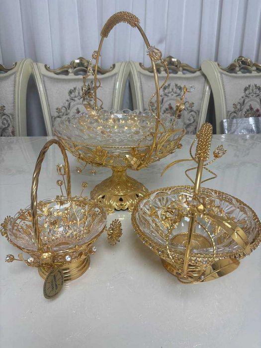 Конфетница- чак чук соладиган