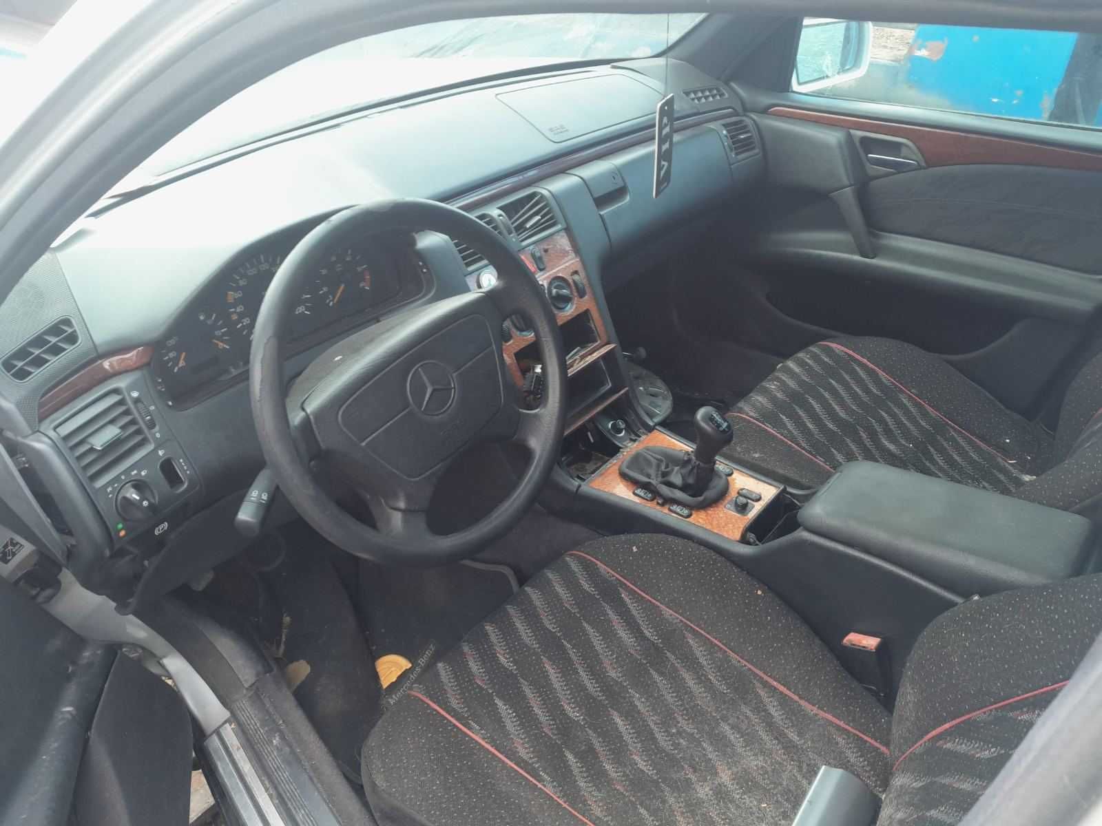 Mercedes E220, 2.2 d, 97 г на части