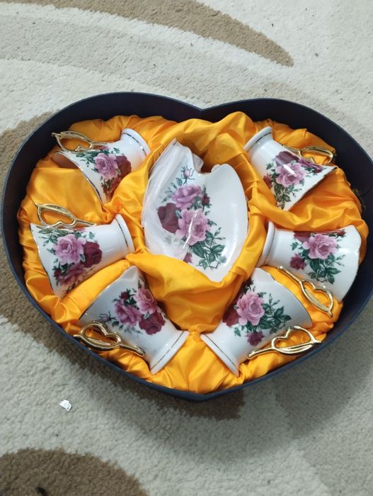 Продам сервис для  кофе