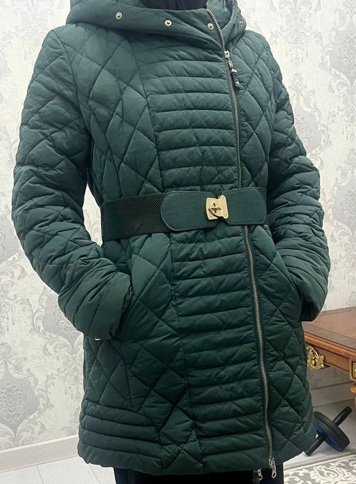 Продам женскую куртку