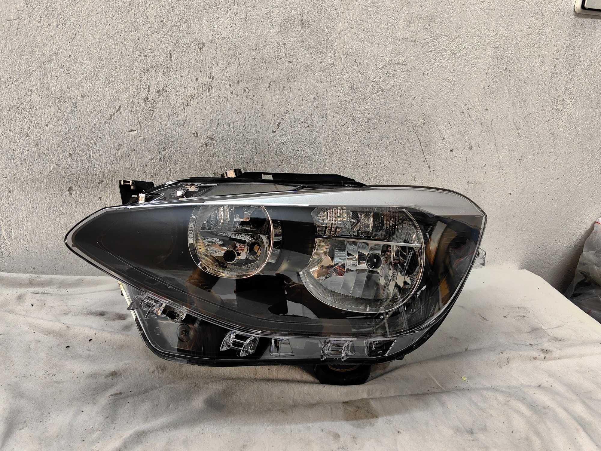 Оригинален фар Бмв 1 Ф20  BMW 1 F20