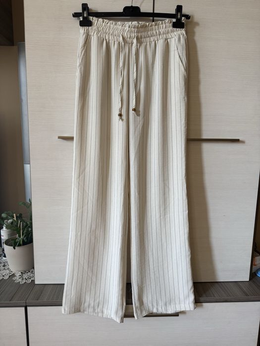 НОВ с етикета стилен и прохладен панталон