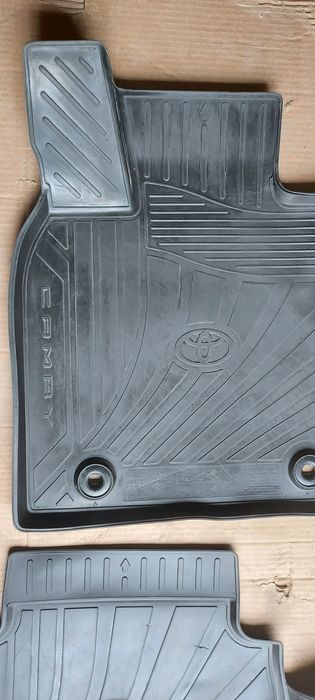 Оригинал коврики на камри 70-75