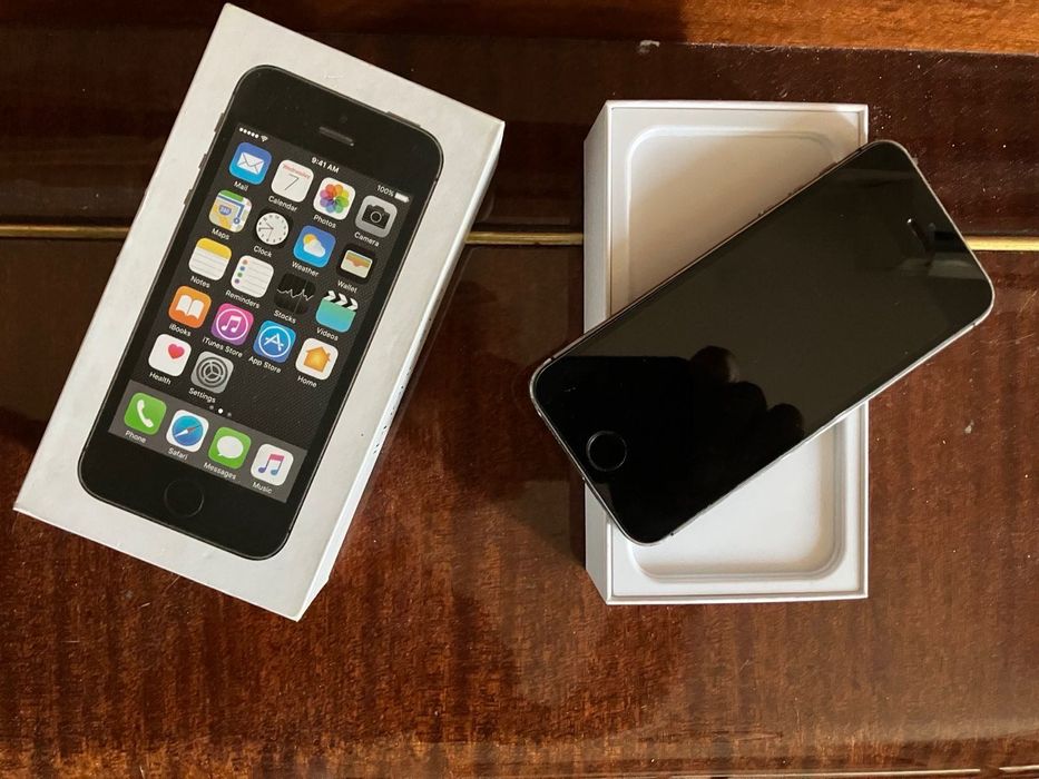 'Apple' iPhone 5s 16Gb (чёрный)