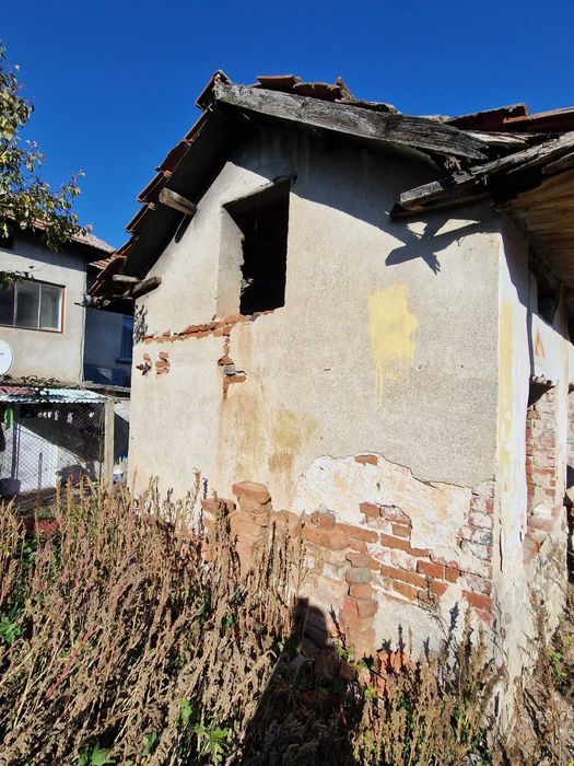 Къща в регион Плевен .