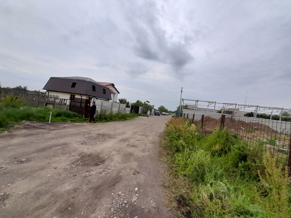 Vand 1000 m.p., Bariera-Valcii, nr.325,utilități