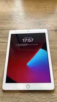 ipad 9.7 A1822 gen5 2017, 32gb3 huse antisoc si cu tastatura bluetooth