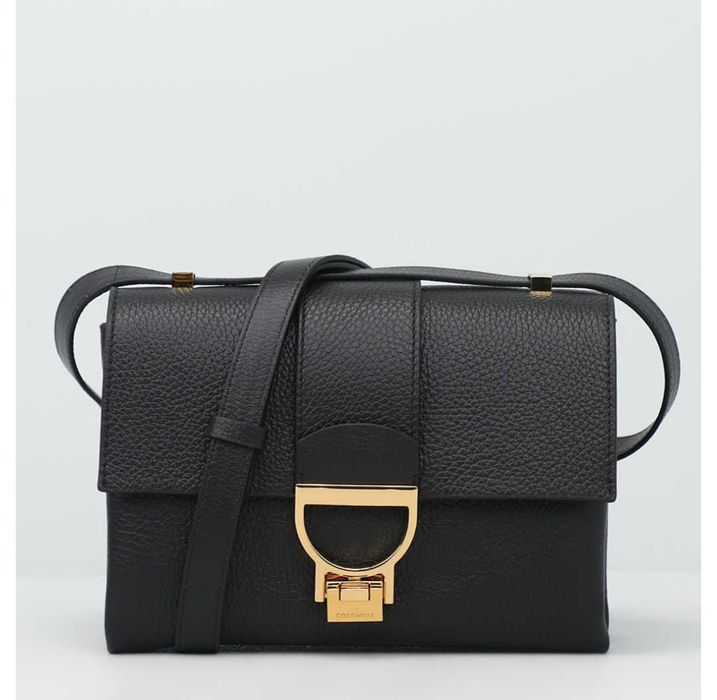 Нова чанта Coccinelle Arlettis