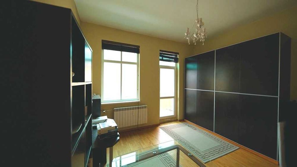 Продава се Тристаен апартамент в София, Център - 110 кв.м за 3273 €/кв.м - Снимка #5