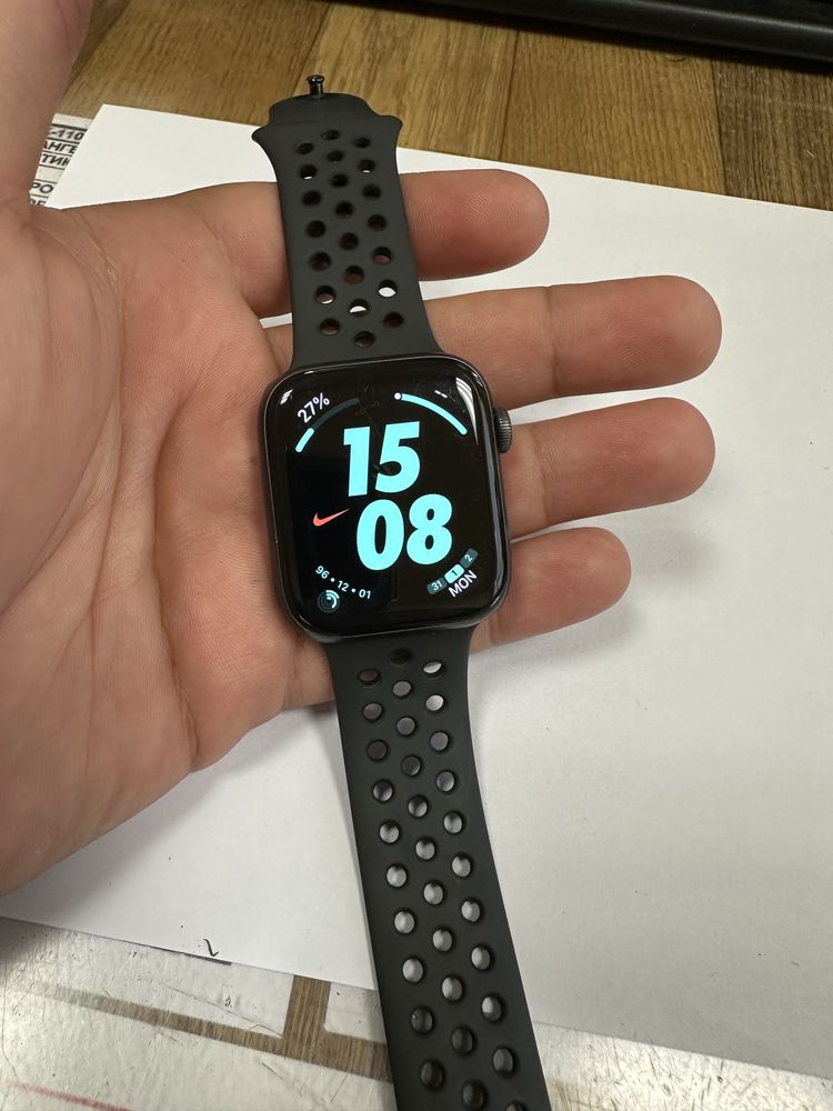 Apple watch Nike SE 44mm