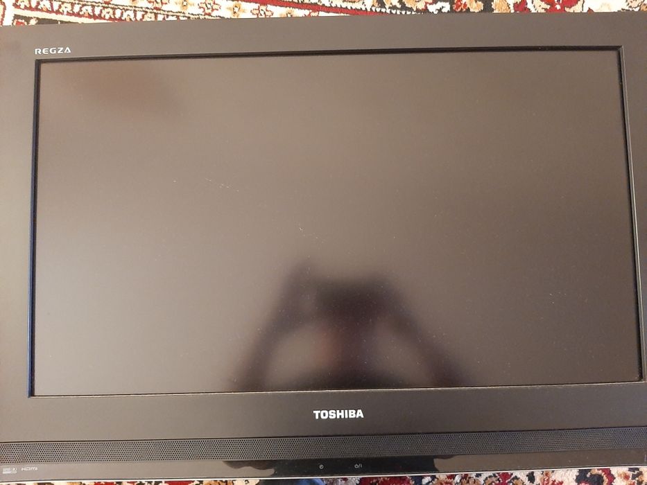 Продам ЖК телевизор "TOSHIBA" на запчасти.