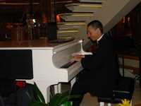 Pianist,acordeonist pentru evenimente speciale