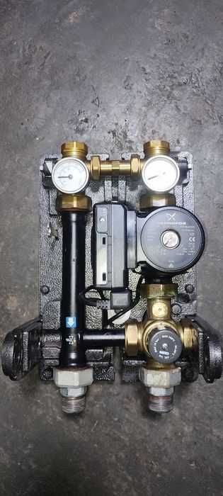 Grup amestec & pompare pardoseala Caleffi pompa Grundfos UPML 25 95 1"