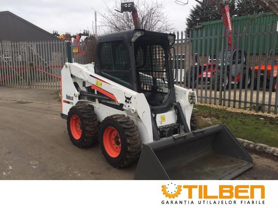 Închiriez miniexcavator bobcat buldoexcavator picon demolari case vech