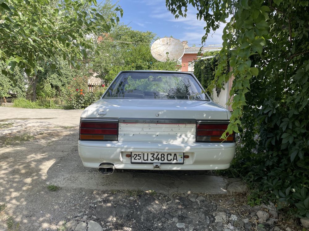 Nissan skyline 1987