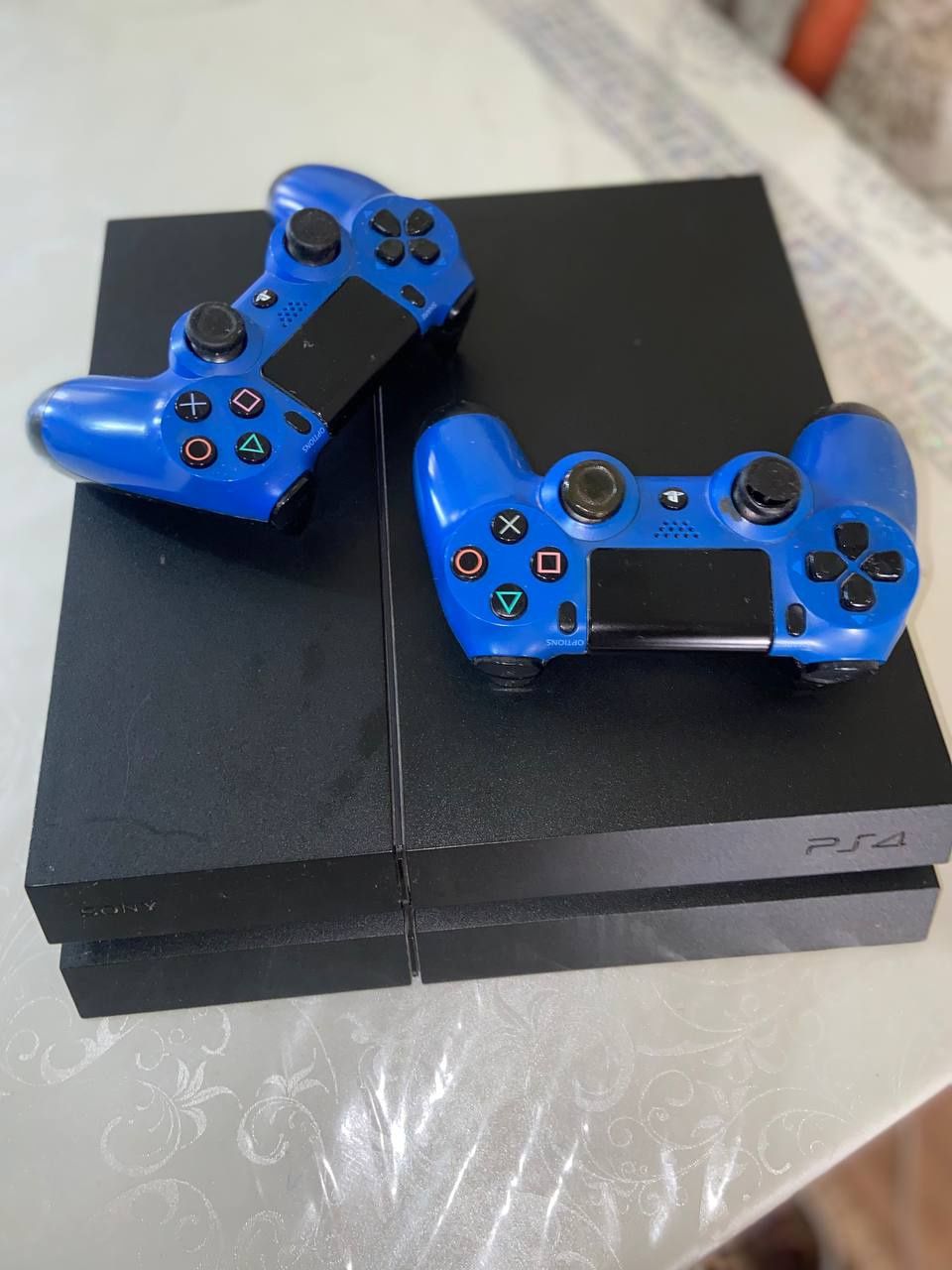 PlayStation 4 состояние новый
