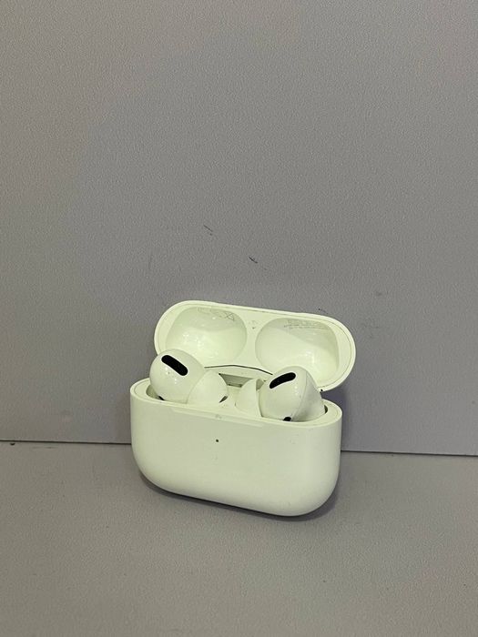 Apple air pods pro / CA 24438