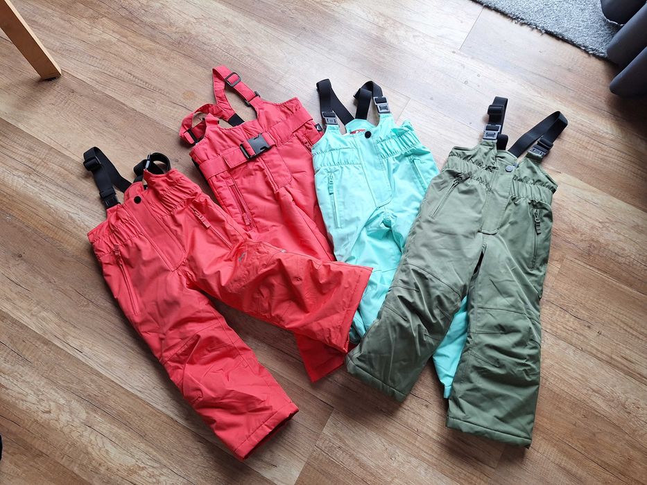 Patru şalopete de schi, tip pantaloni, mărimea 104