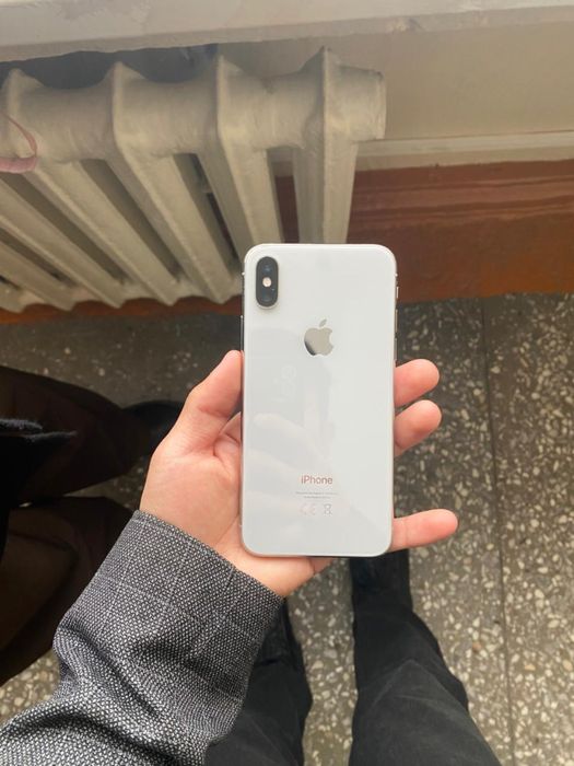 iPhone Xs продам
