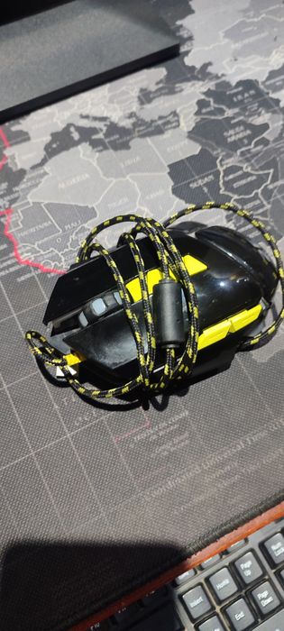 Stol Kompyutori yangidak