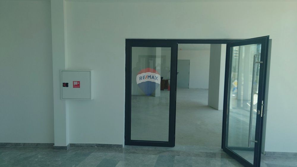 Продава се Магазин в Варна, Чайка - 733 кв.м за 2040 €/кв.м - Снимка #10