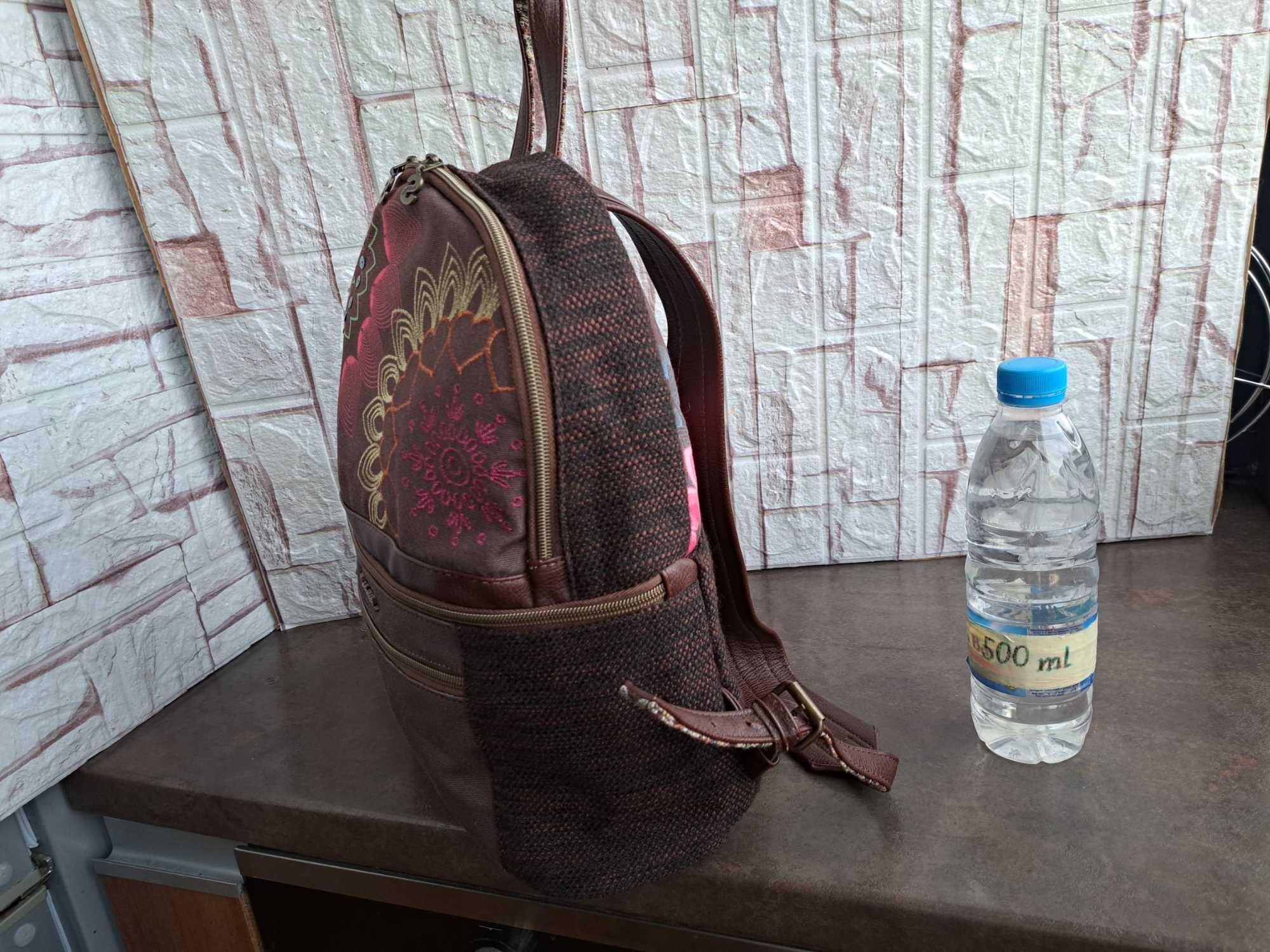 дамска раница Desigual,маркова чанта