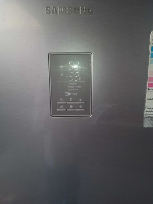 Продаётся холодильник Samsung  No Frost в отличном рабочем состоянии