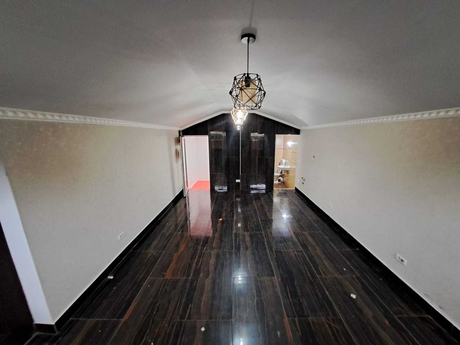 Spațiu comercial, depozitare sau birou Tunari