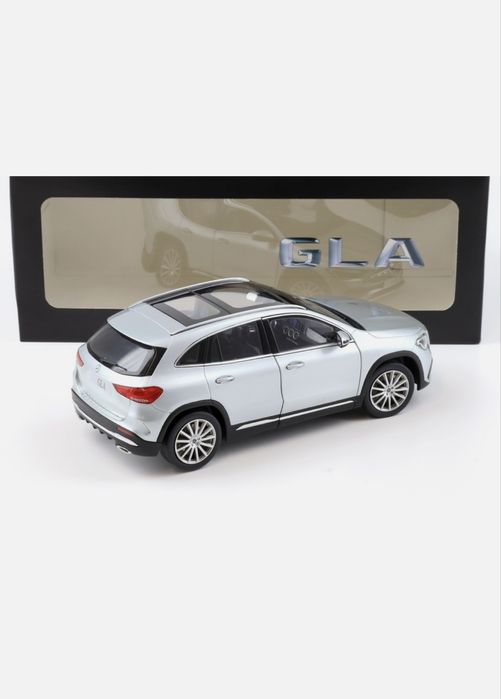 Macheta auto Mercedes-Benz GLA class (H247) 2020 scara 1/18