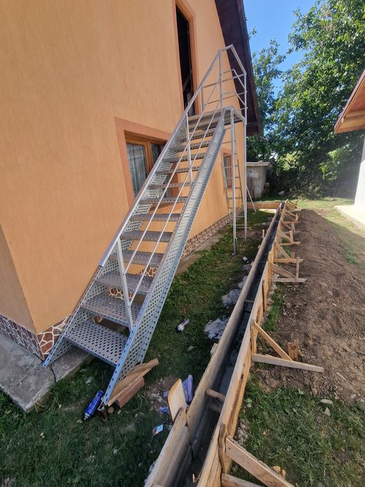 Scări metalice galvanizate
