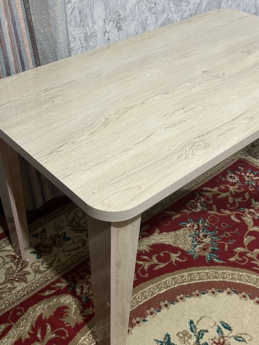 Стол сатылады. Тазадан исленген стол сатылады