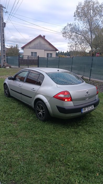 Renault Megane avariat