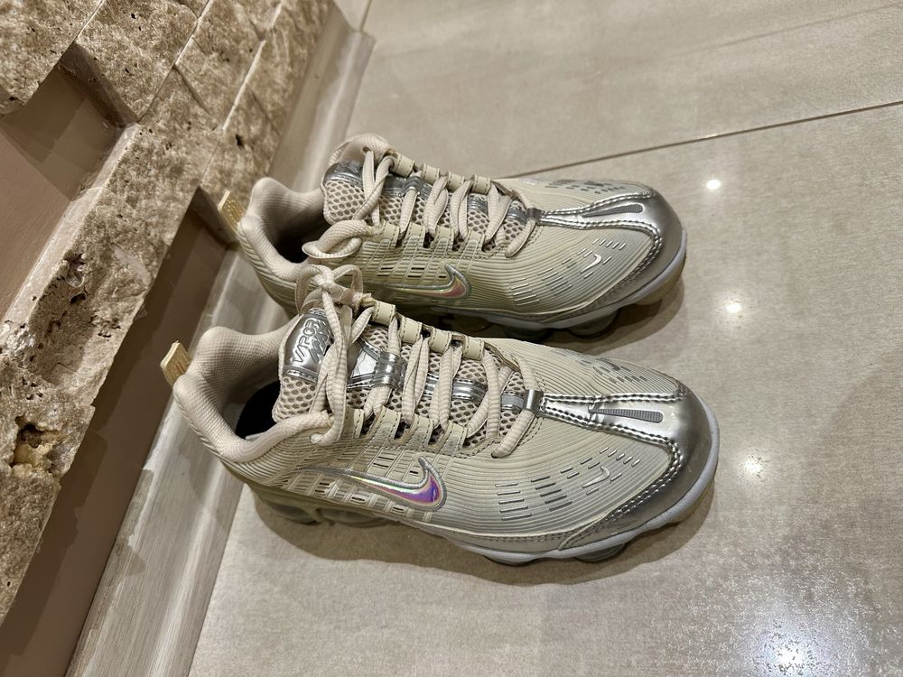 Nike vapor max 37