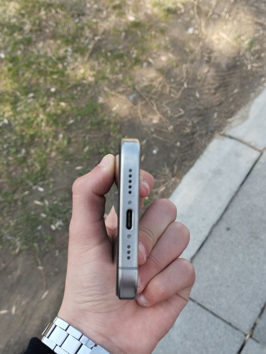 iphone 15 pro 256 gb