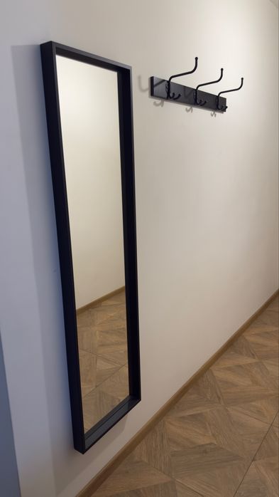 Огледало и Закачалка Икея