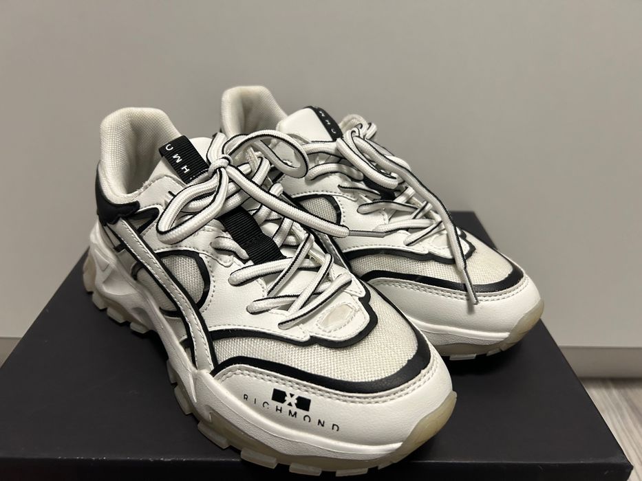 Дамски маратонки John Richmond