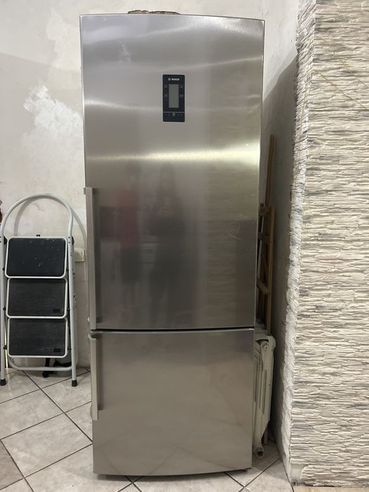 Холодильник Bosch рабочий