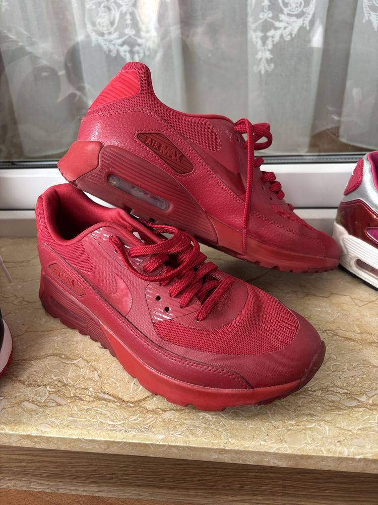 Adidasi Nike Air Max 38